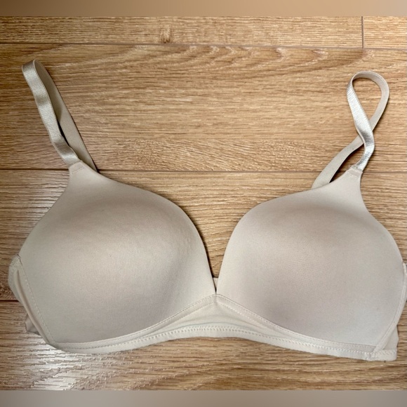 Other - 5/$25 - Cream Beige T-Shirt Bra